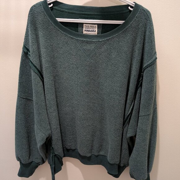 AE big hug reverse sweater large - Picture 1 of 3
